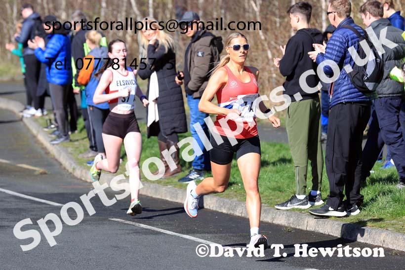 Senior womens 2024 Elswick Harriers Good Friday Relays, Newburn, Newcastle Upon Tyne  Photo: David T. Hewitson/Sports for All Pics